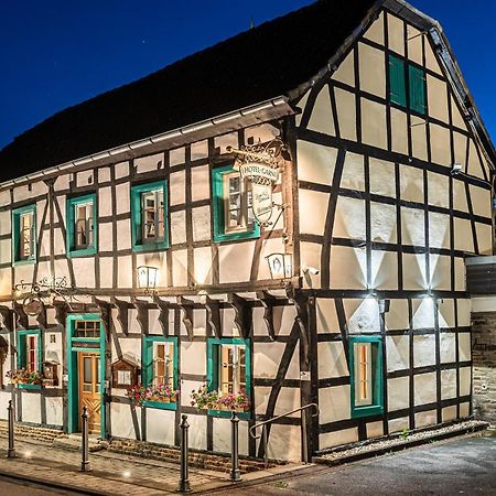 Land-Hotel Zum Schwan, Garni Weilerswist-Metternich, 3 E-Ladestationen, Naehe Phantasialand, Palmenparadies Euskirchen Dış mekan fotoğraf