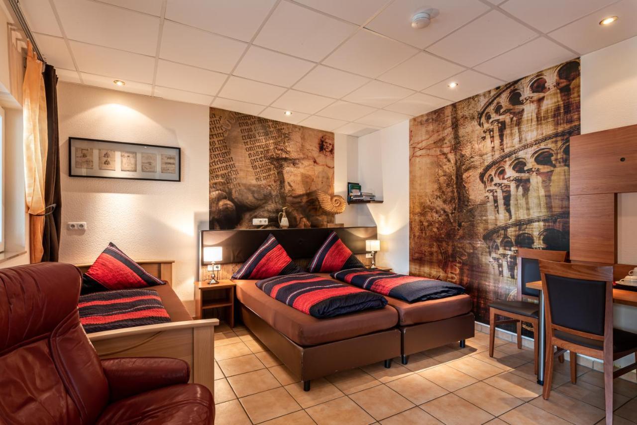 Land-Hotel Zum Schwan, Garni Weilerswist-Metternich, 3 E-Ladestationen, Naehe Phantasialand, Palmenparadies Euskirchen Dış mekan fotoğraf