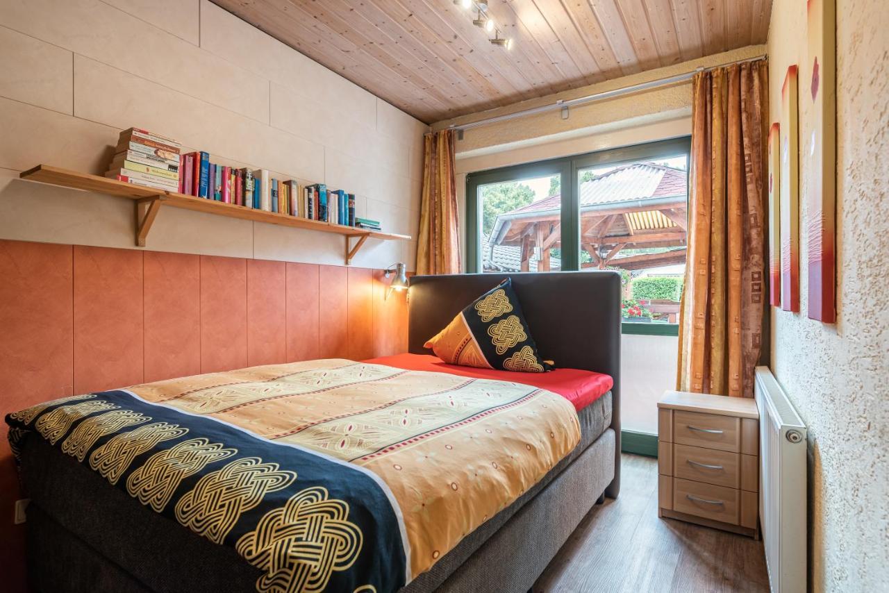 Land-Hotel Zum Schwan, Garni Weilerswist-Metternich, 3 E-Ladestationen, Naehe Phantasialand, Palmenparadies Euskirchen Dış mekan fotoğraf