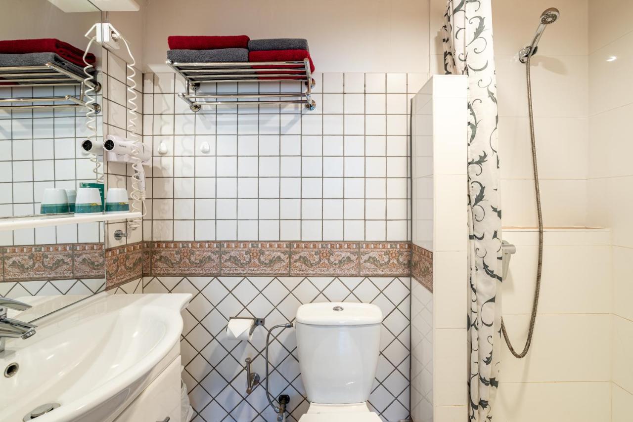 Land-Hotel Zum Schwan, Garni Weilerswist-Metternich, 3 E-Ladestationen, Naehe Phantasialand, Palmenparadies Euskirchen Dış mekan fotoğraf