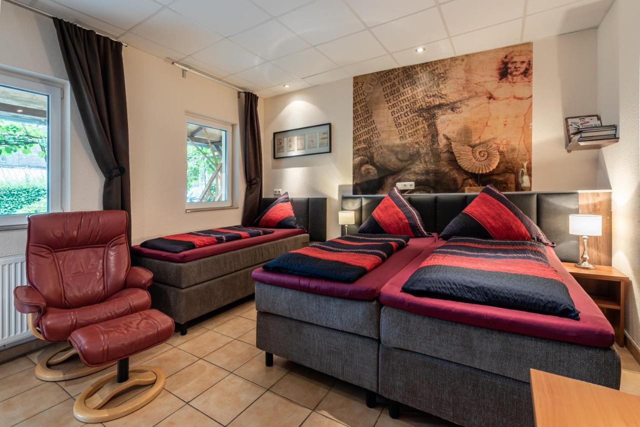 Land-Hotel Zum Schwan, Garni Weilerswist-Metternich, 3 E-Ladestationen, Naehe Phantasialand, Palmenparadies Euskirchen Dış mekan fotoğraf